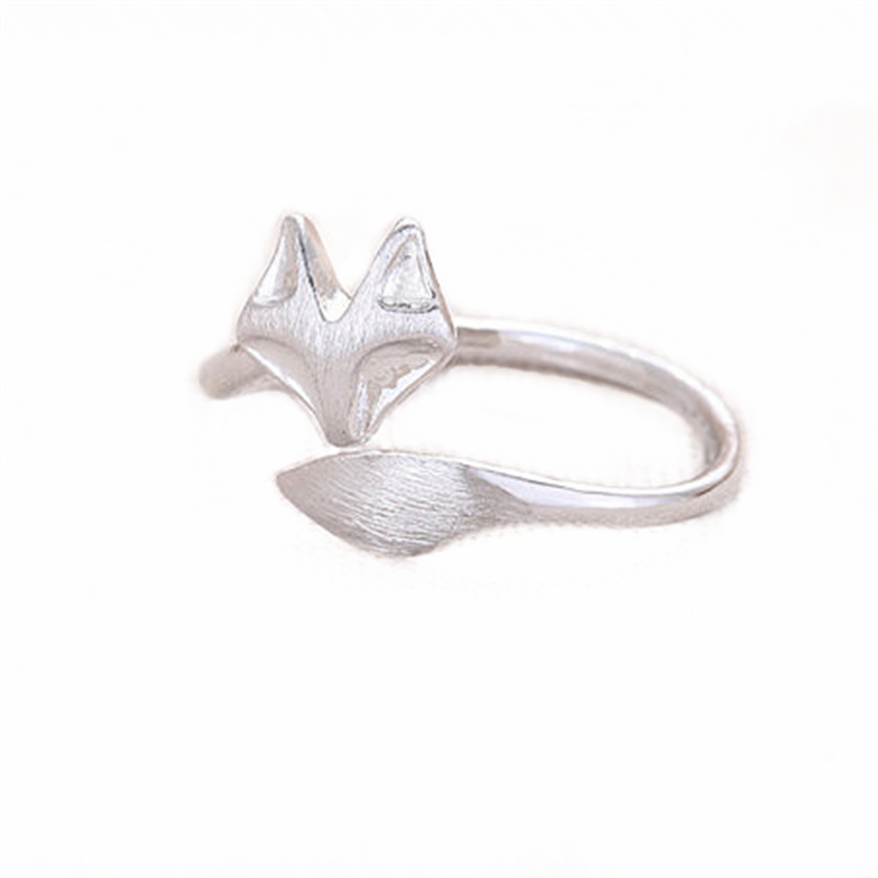 Fashion fox's head ring face and tail wire drawing processing fox rings for women wholesale
Fashion fox's head ring face and tail wire drawing processing fox rings for women wholesale
