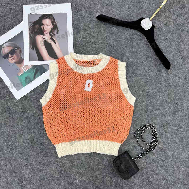 Luxury Womens Sweaters Designer Vests Fashion Brand Chest CH Embroidered Vest Sweater Classic Style Knit Tanks Fall Women Tops 0912, 17
Luxury Womens Sweaters Designer Vests Fashion Brand Chest CH Embroidered Vest Sweater Classic Style Knit Tanks Fall Women Tops 0912, 17