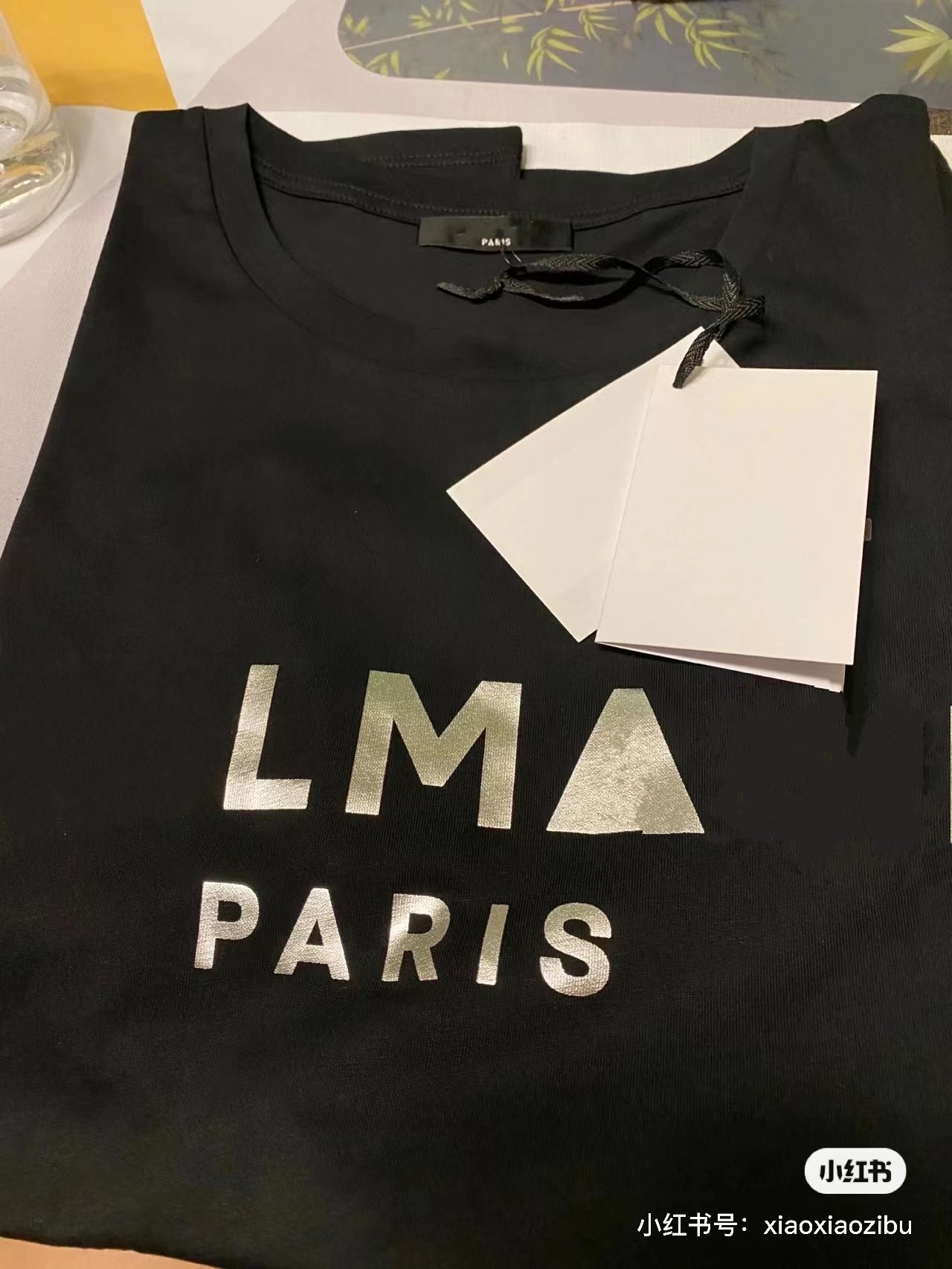 2022 Luxury designer T Shirt Men Women Tee Shirt Short Sleeve fEnd T-Shirts Gold Button Harajuku Tops Cotton Summer Clothes Fashion main balm, A13 high quality
2022 Luxury designer T Shirt Men Women Tee Shirt Short Sleeve fEnd T-Shirts Gold Button Harajuku Tops Cotton Summer Clothes Fashion main balm, A13 high quality