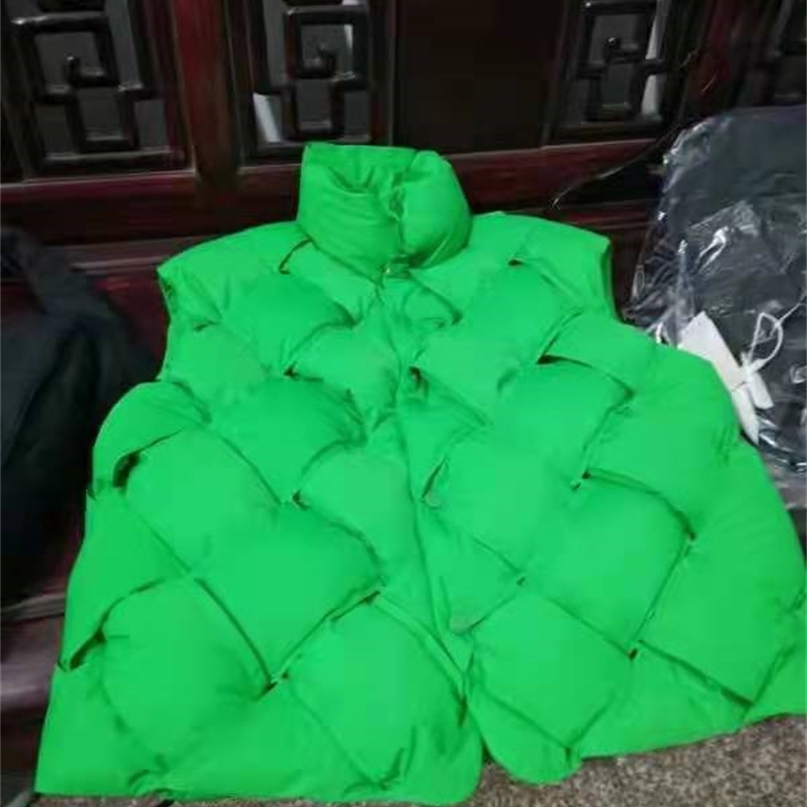 Women's Vests Winter Fashion Woven Pattern Warm Down Vest Jacket Female Green LooseFitting Rabbit Fur Cotton Sleeveless Vests Ladies 220827