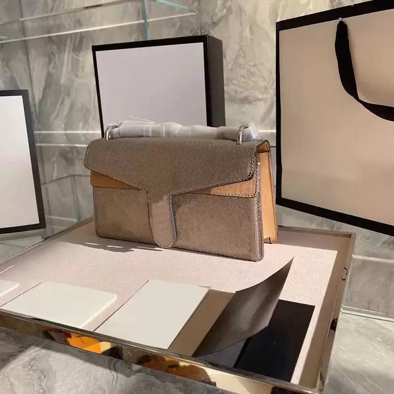 Classic Luxury bag Chain Fashion 2021 Plaid Flower Brand Wallet Vintage Ladies Brown Leather Handbag designer shoulder bag with box
Classic Luxury bag Chain Fashion 2021 Plaid Flower Brand Wallet Vintage Ladies Brown Leather Handbag designer shoulder bag with box