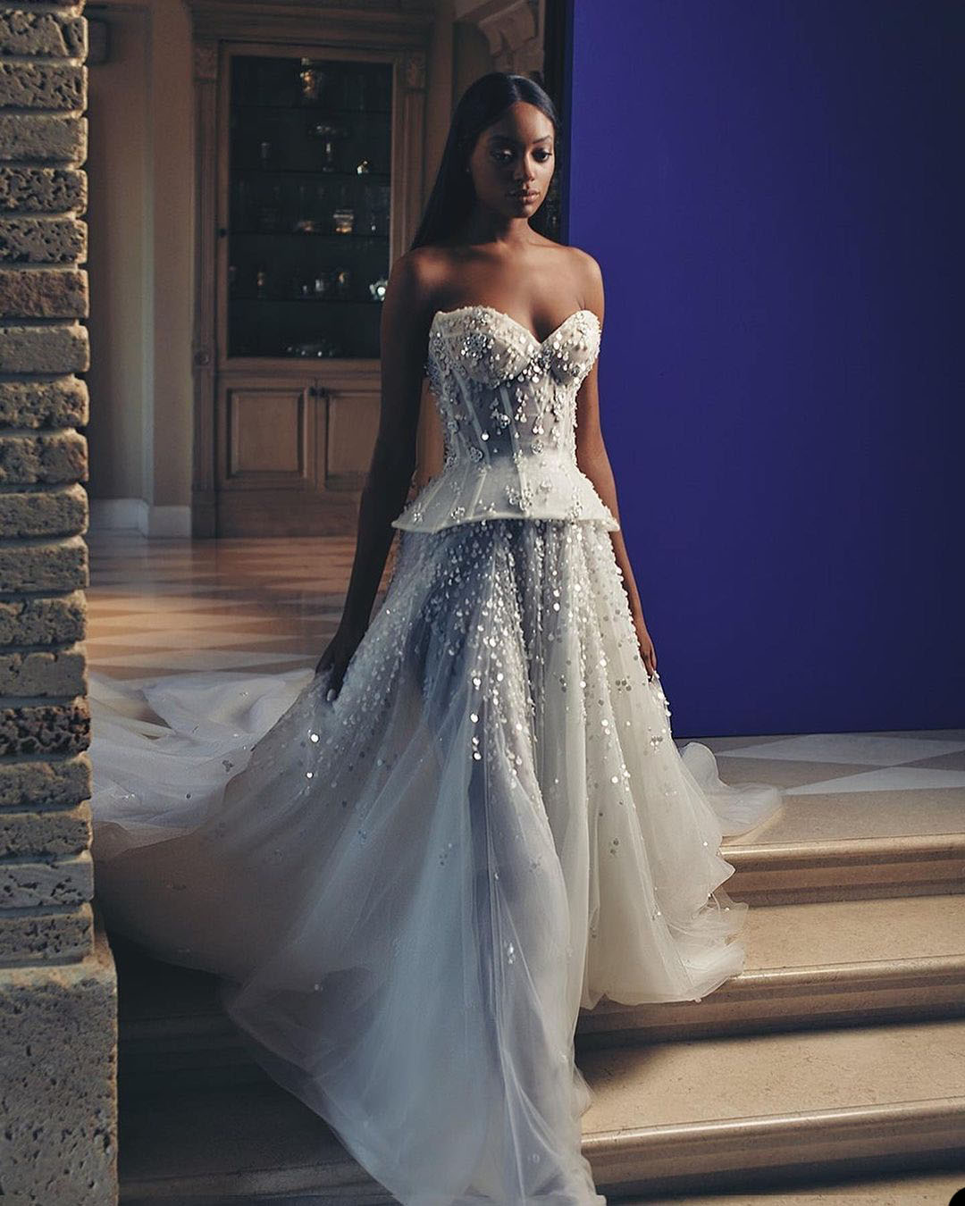 Luxury A Line Bling Wedding Dress Sequins Illusion Sweetheart Neck Bridal Gowns Romantic Bride Gowns Robe De Mariee