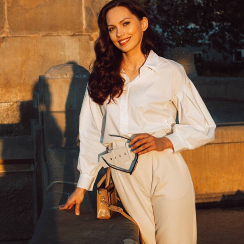 Women's Blouses Shirts Casual Vintage Sexy Button White Blouse Lantern Sleeve Oversized Loose Shirt Cotton Office Ladies Tops Blusas 10903 220830