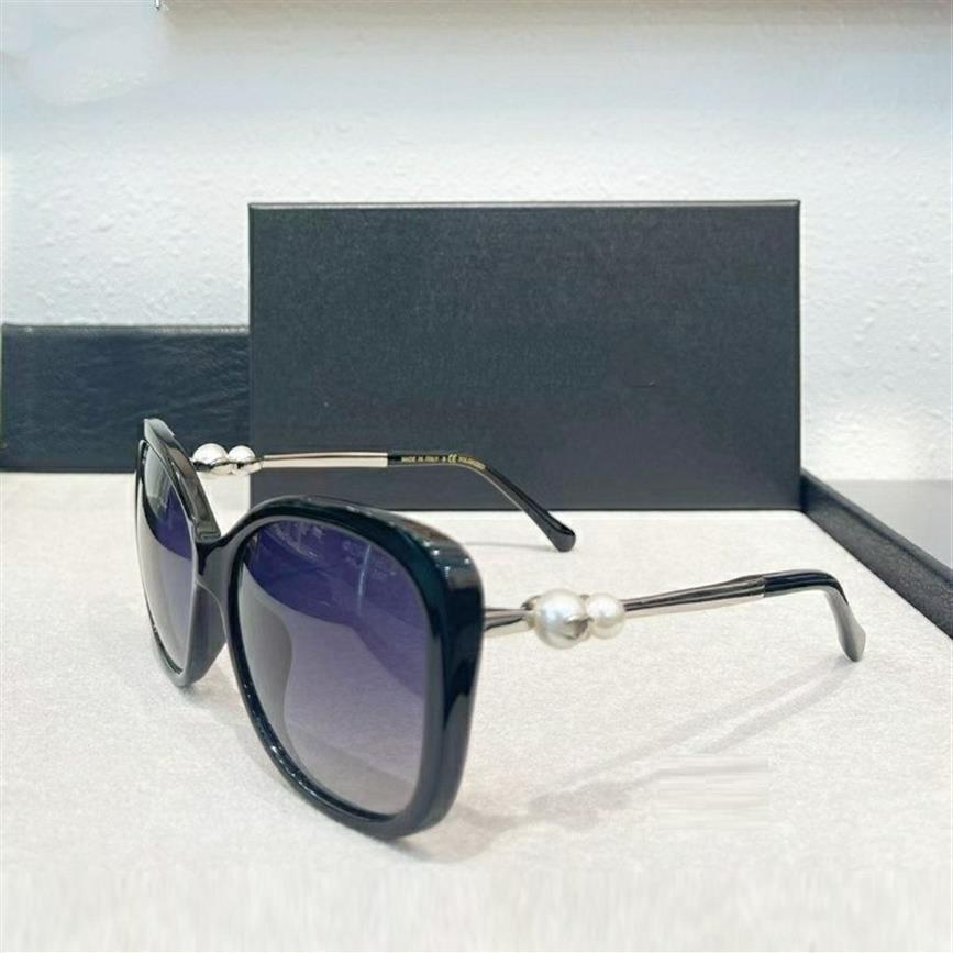 Designer glasses Gradient Square Sunglasses Girls Male Shades For Women Brand Polarized Colored Pearl Channel Sunglasses Steampunk Sun Glasses2565
Designer glasses Gradient Square Sunglasses Girls Male Shades For Women Brand Polarized Colored Pearl Channel Sunglasses Steampunk Sun Glasses2565