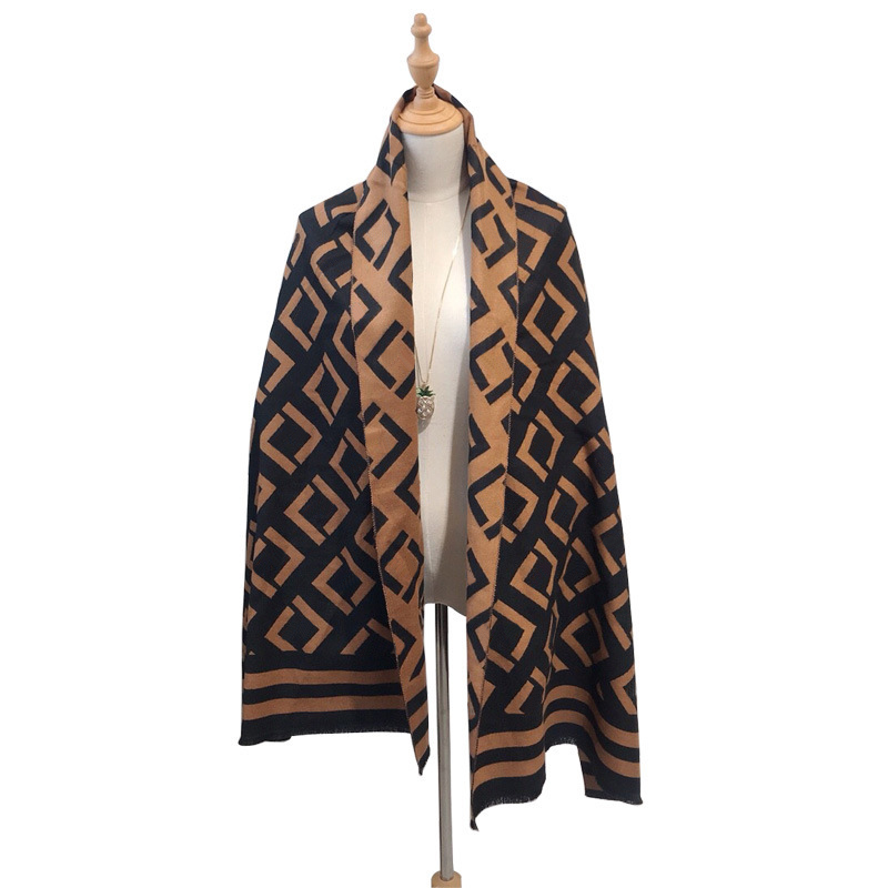 Designer Scarf Women Men Scarves Autumn Winter Luxury Scarves Letter Stripe Pashmina Cashmere Double Sided Keep Warm Jacquard Tassel Fashion Shawl 02
Designer Scarf Women Men Scarves Autumn Winter Luxury Scarves Letter Stripe Pashmina Cashmere Double Sided Keep Warm Jacquard Tassel Fashion Shawl 02
