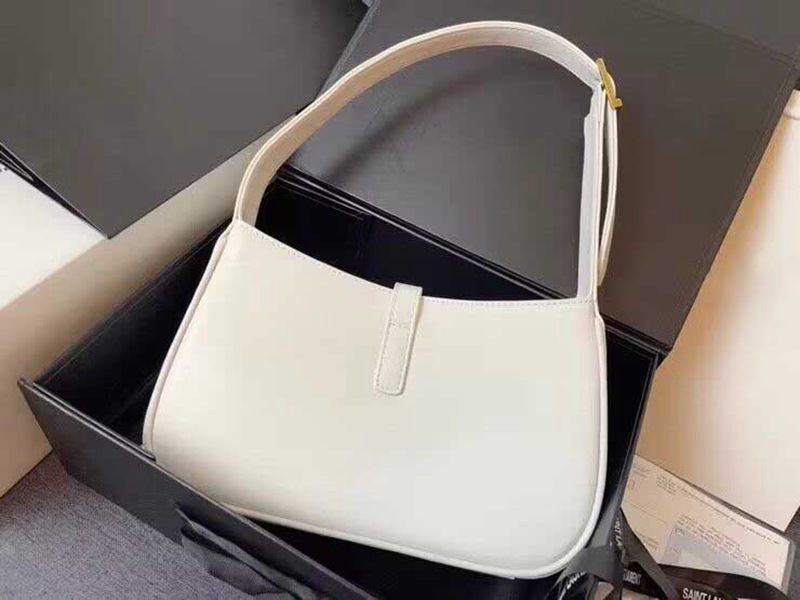 2023 designer bags brand fashion belts messenger shoulder bag classic quality wallet back design for double Underarm leath, Black
2023 designer bags brand fashion belts messenger shoulder bag classic quality wallet back design for double Underarm leath, Black