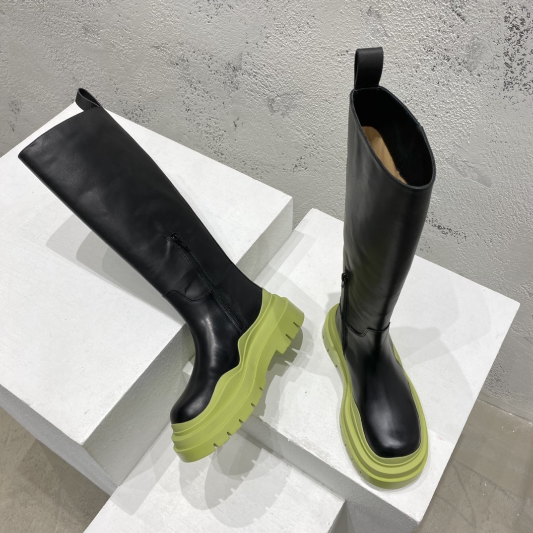 2022 new designer boots autumn and winter popular long tube Martin boots leather Euro 34-42 US 3.5-11, Blue
2022 new designer boots autumn and winter popular long tube Martin boots leather Euro 34-42 US 3.5-11, Blue