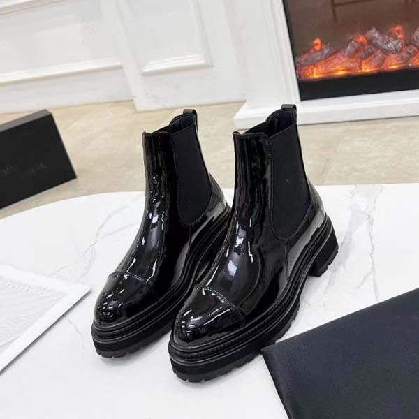Luxury Designer Women Boots Elastic force Genuine Leather Patent leather Thick bottom Desert Boot Platform Middle heel Autumn and winter Shoes Size 35-41 With box, Beige
Luxury Designer Women Boots Elastic force Genuine Leather Patent leather Thick bottom Desert Boot Platform Middle heel Autumn and winter Shoes Size 35-41 With box, Beige