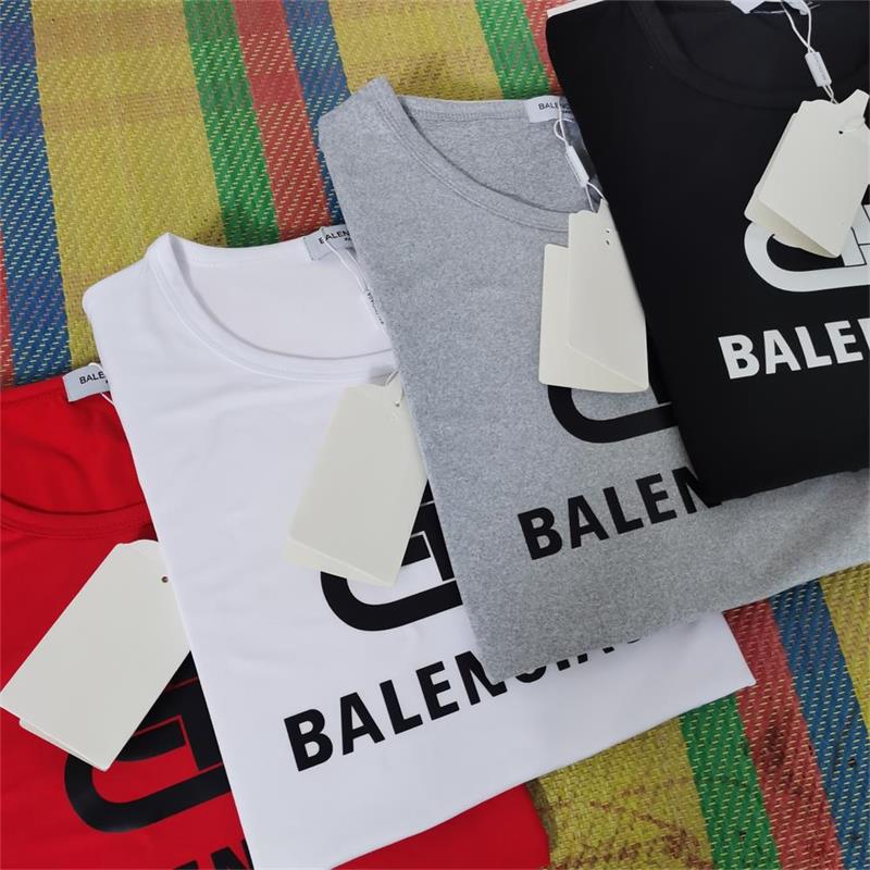 Classic Men womans Luxury t Shirts Brand Summer Paris Letter printing Designer Tshirts Boy Loose Round Neck Tops Shirt Horseshoe Short Sleeve Asian size 3xl 4xl, No clothes
Classic Men womans Luxury t Shirts Brand Summer Paris Letter printing Designer Tshirts Boy Loose Round Neck Tops Shirt Horseshoe Short Sleeve Asian size 3xl 4xl, No clothes