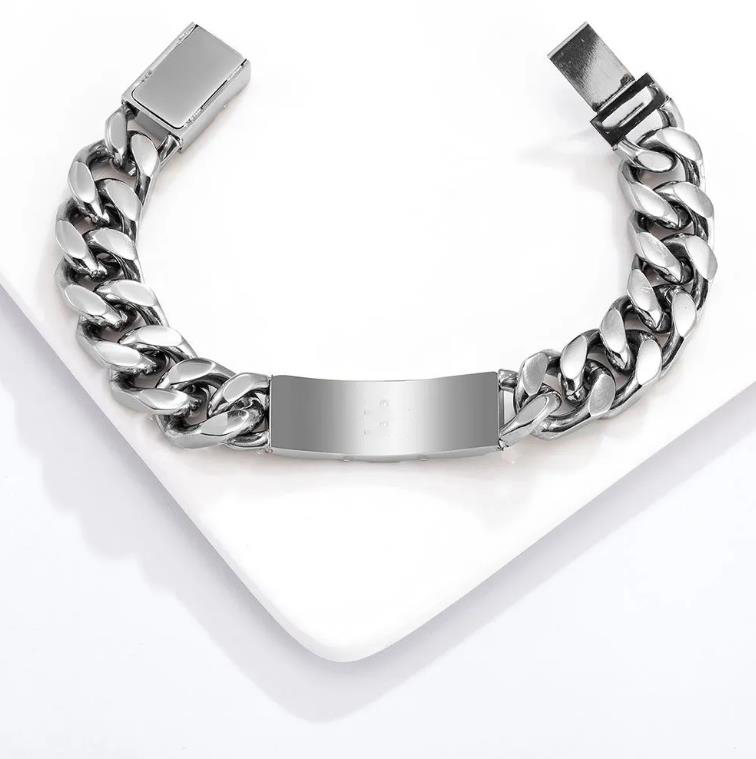The new simple Jean couple bracelet is a holiday gift your boyfriend and girlfriend designer charms love bracelet luxury bangles cjeweler bijoux for mens womens -1
The new simple Jean couple bracelet is a holiday gift your boyfriend and girlfriend designer charms love bracelet luxury bangles cjeweler bijoux for mens womens -1