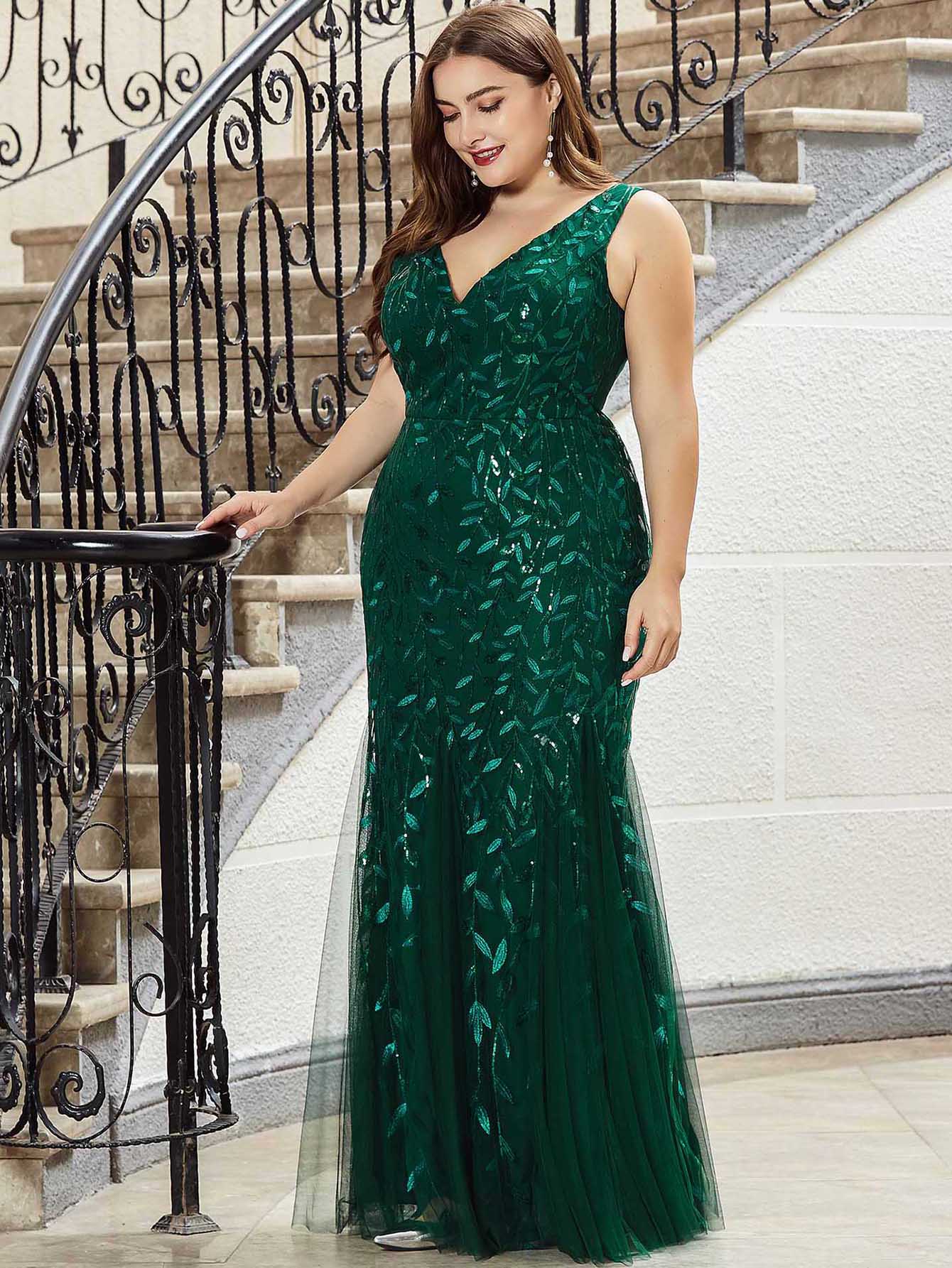 Stunning Hunter Plus Size Evening Dresses Deep V Neck Mermaid Appliqued Prom Gowns Sequined Or Length Tulle Special Ocn Dress 0220