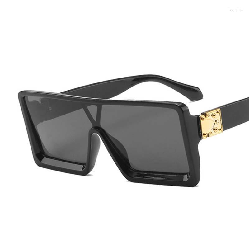 Sunglasses Retro Square Woman Brand Designer Summer Styles Black Colors Fashion Silver Mirror Shades Male UV400
Sunglasses Retro Square Woman Brand Designer Summer Styles Black Colors Fashion Silver Mirror Shades Male UV400