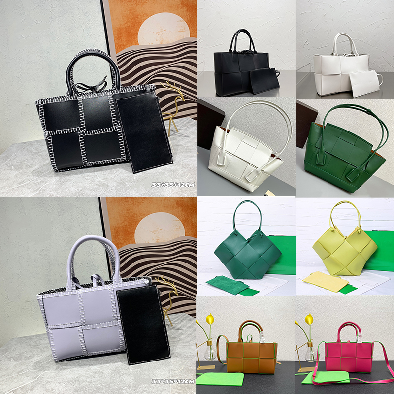 Shoulder Bags Arco Tote Bag Small Intreccio Leather Top Handle Bags Single Detachable Interior Zip Pocket Leather String Closure Parakeet
Shoulder Bags Arco Tote Bag Small Intreccio Leather Top Handle Bags Single Detachable Interior Zip Pocket Leather String Closure Parakeet