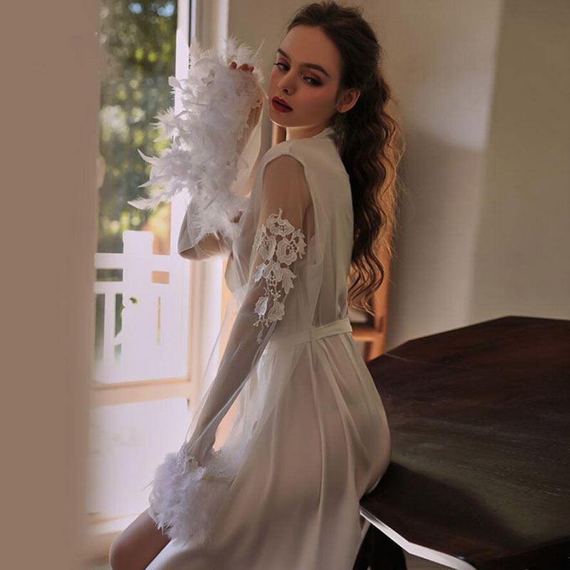 Women's Robe Long Bride Wedding Pijama White Bathrobe Female Sexy Sleepwear Women Mesh And Feather Cuffs Homewear Embroidery Lace FG394 220830