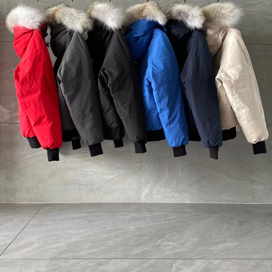 Parkas Mens Women puffer jacket New style Winter Men Homme Winter Jassen Chaquetas Parka Outerwear Big Fur Hooded Fourrure Manteau Down Jackets Coat Hiver Doudoune, Red
Parkas Mens Women puffer jacket New style Winter Men Homme Winter Jassen Chaquetas Parka Outerwear Big Fur Hooded Fourrure Manteau Down Jackets Coat Hiver Doudoune, Red