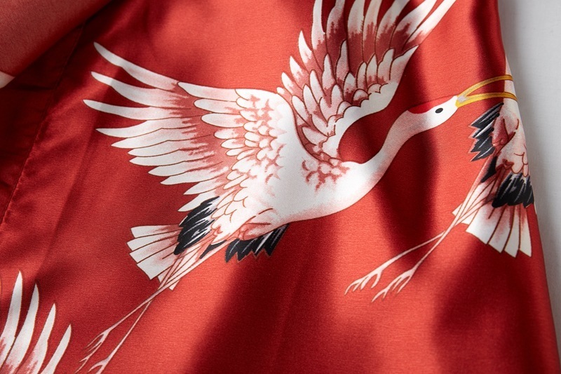 Women's Robe Fashion Satin Female Bathrobe Sexy peignoir femme Silk Kimono Bride Dressing gown sleepwear Night Grow For Women 220830