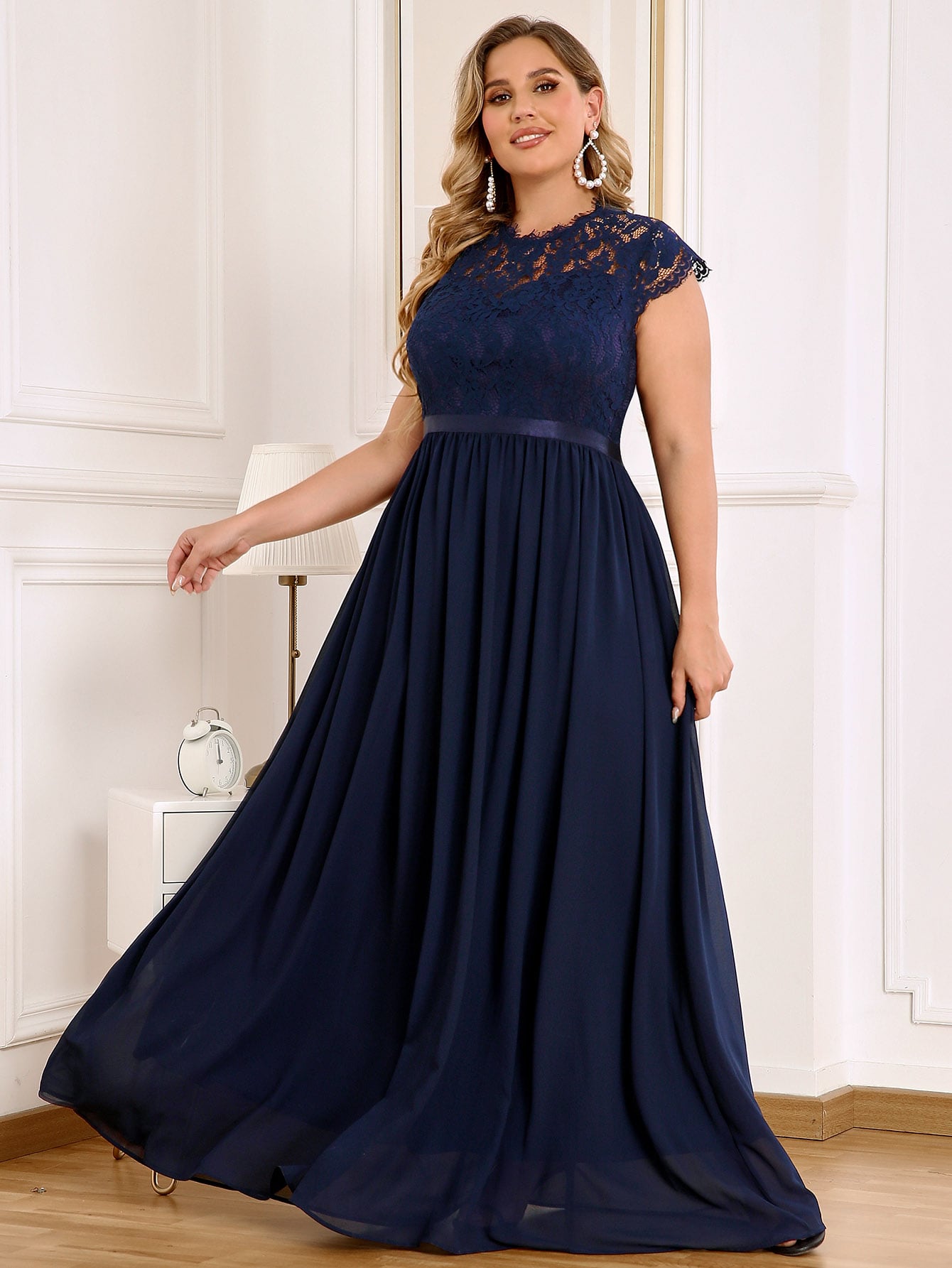 Navy Blue Lace Plus Size Bridesmaid Dresses Sheer Jewel Neck Country Maid Of Honor Dress A e or Length Chiffon Evening Gowns