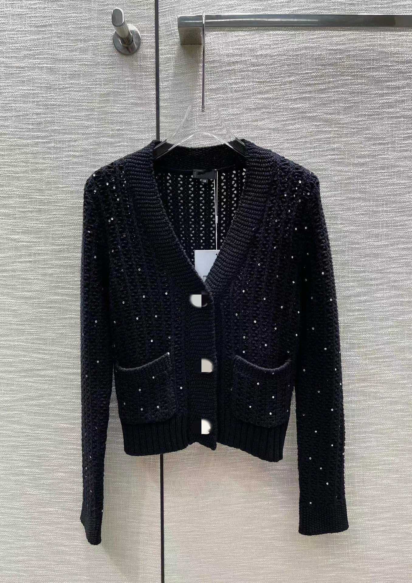 2022 New Autumn Winter Milan Runway Sweaters V Neck Long Sleeve Women' Sweater High End Jacquard Designer Sweater 0830-21, Black 
2022 New Autumn Winter Milan Runway Sweaters V Neck Long Sleeve Women' Sweater High End Jacquard Designer Sweater 0830-21, Black