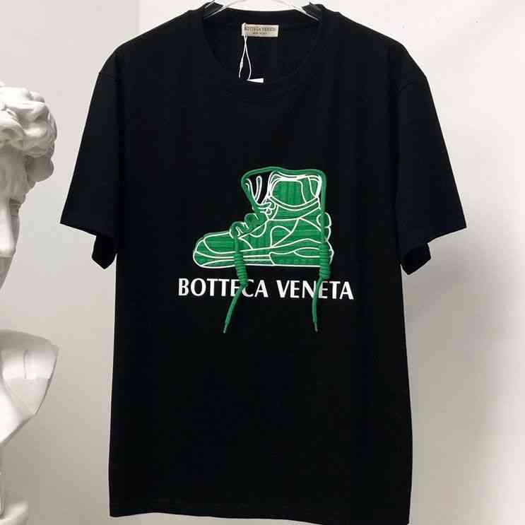 Designer t Shirt Bv' Classic Brand Bottega Ven 22s and New Fashion Br Bv Green Pasted Shoes Pattern Printed Round Neck Loose Short Sleeve, White
Designer t Shirt Bv' Classic Brand Bottega Ven 22s and New Fashion Br Bv Green Pasted Shoes Pattern Printed Round Neck Loose Short Sleeve, White