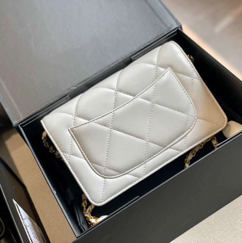 Luxury Genuine leather Lady Small Messenger Bag For Women Trend Female Shoulder Bag Fashion Ladies Crossbody Bags Handbags, Black
Luxury Genuine leather Lady Small Messenger Bag For Women Trend Female Shoulder Bag Fashion Ladies Crossbody Bags Handbags, Black