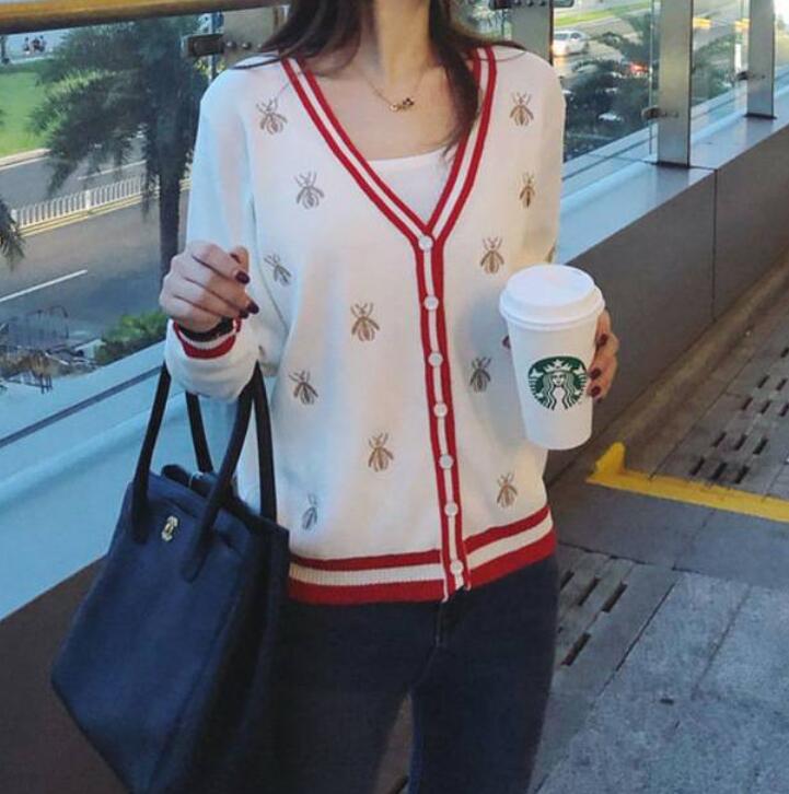 Woman Sweaters Luxury GGity Letter embroidery little bee sweater open loose long-sleeved V-neck jacket, 02
Woman Sweaters Luxury GGity Letter embroidery little bee sweater open loose long-sleeved V-neck jacket, 02