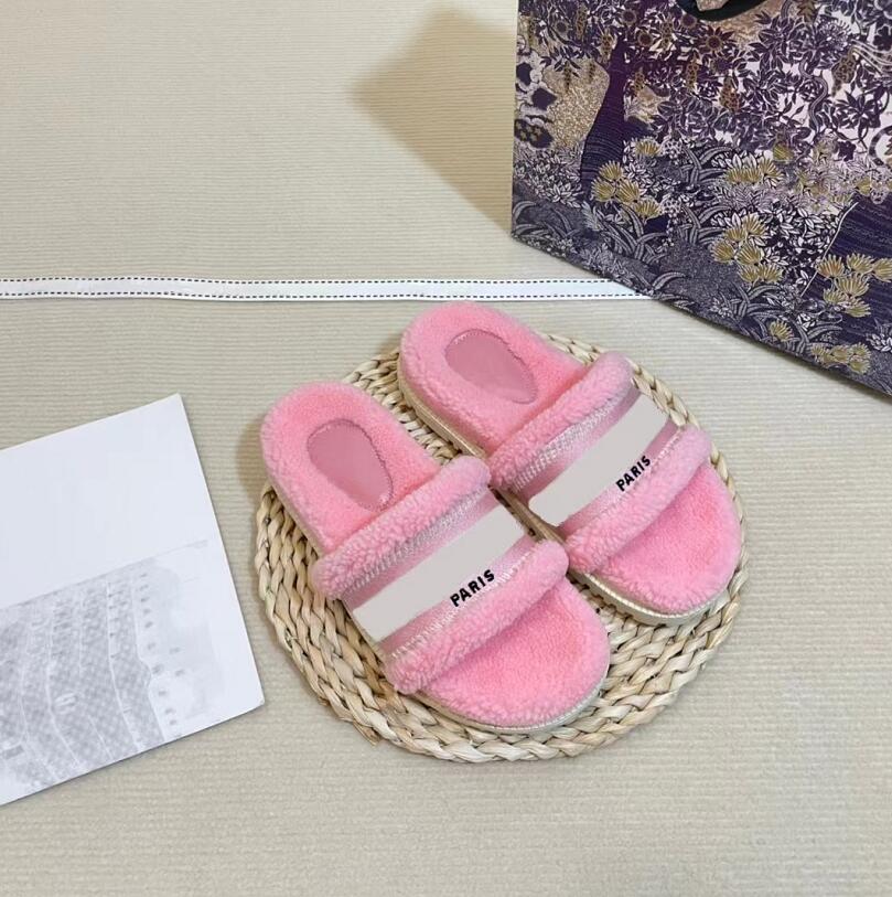 Women Winter Lamb Wool Slippers Designer Embroidery Sheepskin Lining Slipper High Quality New Style Sandal Fur Fluffy Warmth Indoor Flip Flop, Not for individual sale
Women Winter Lamb Wool Slippers Designer Embroidery Sheepskin Lining Slipper High Quality New Style Sandal Fur Fluffy Warmth Indoor Flip Flop, Not for individual sale