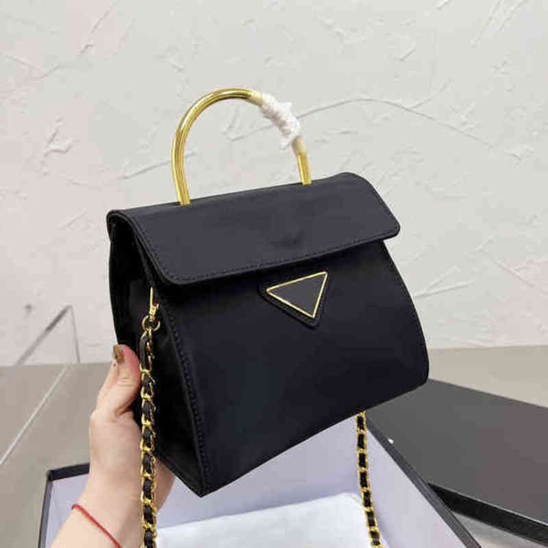 Shoulder Bags Women Luxury Designer Brand Shoulder Bags Handbags Girl Fashion High Quality Classic Crossbody Clutch Tote 220317 P21R, Black
Shoulder Bags Women Luxury Designer Brand Shoulder Bags Handbags Girl Fashion High Quality Classic Crossbody Clutch Tote 220317 P21R, Black