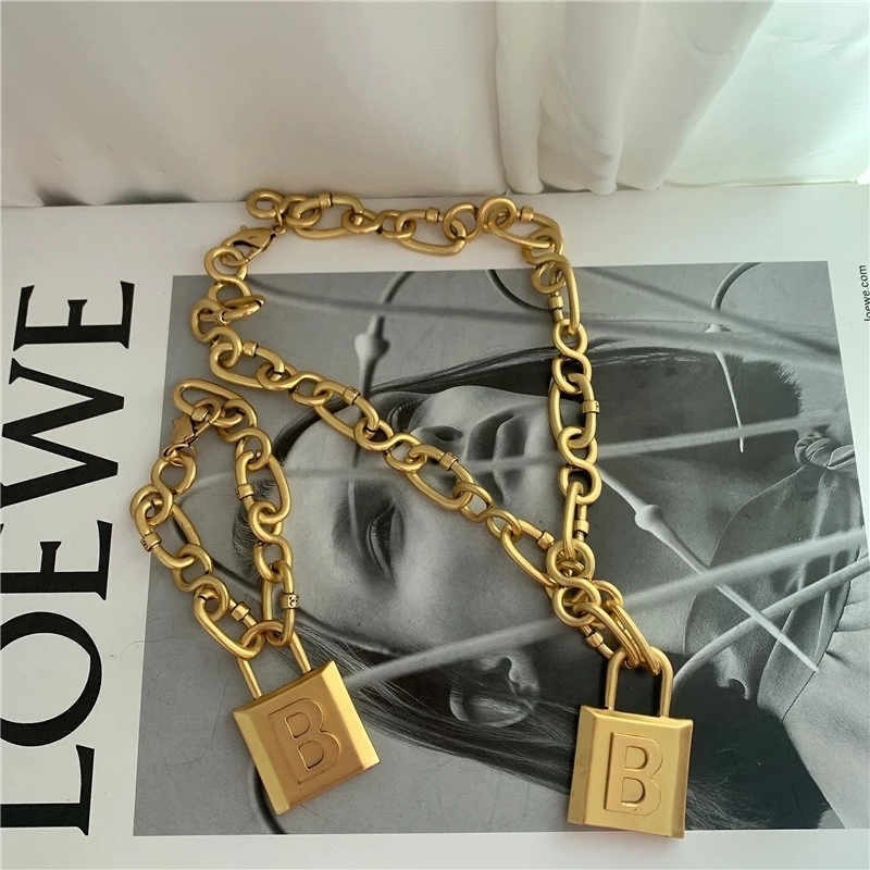 Designer Pendant Necklaces Vintage Chunky Metal Thick Chain Geometric Letter B Lock Fashion Women Punk Jewelry Accessories 220831