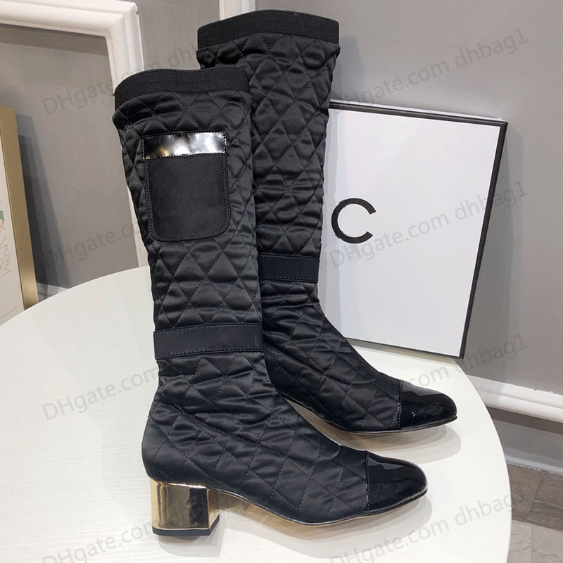 2022/23 Womens Knee High Boots Chunky Heel 5cm Slip On Elastic Silk Matelasse Tube Height 36cm Famous Designer Fashion Snow Boot Luxury Casual Sport Shoes Black White
2022/23 Womens Knee High Boots Chunky Heel 5cm Slip On Elastic Silk Matelasse Tube Height 36cm Famous Designer Fashion Snow Boot Luxury Casual Sport Shoes Black White