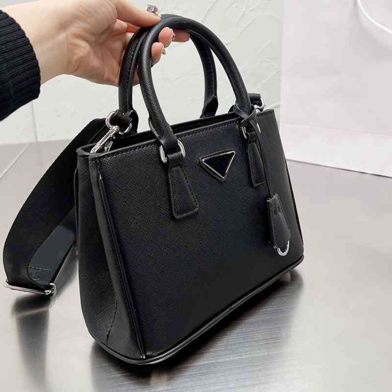 Shoulder Bags Tote Bags Women Simple Handbag High Capacity Shoulder Packs Leather Designer Crossbody Female Hobo Purses 220414 0LRR, Black
Shoulder Bags Tote Bags Women Simple Handbag High Capacity Shoulder Packs Leather Designer Crossbody Female Hobo Purses 220414 0LRR, Black