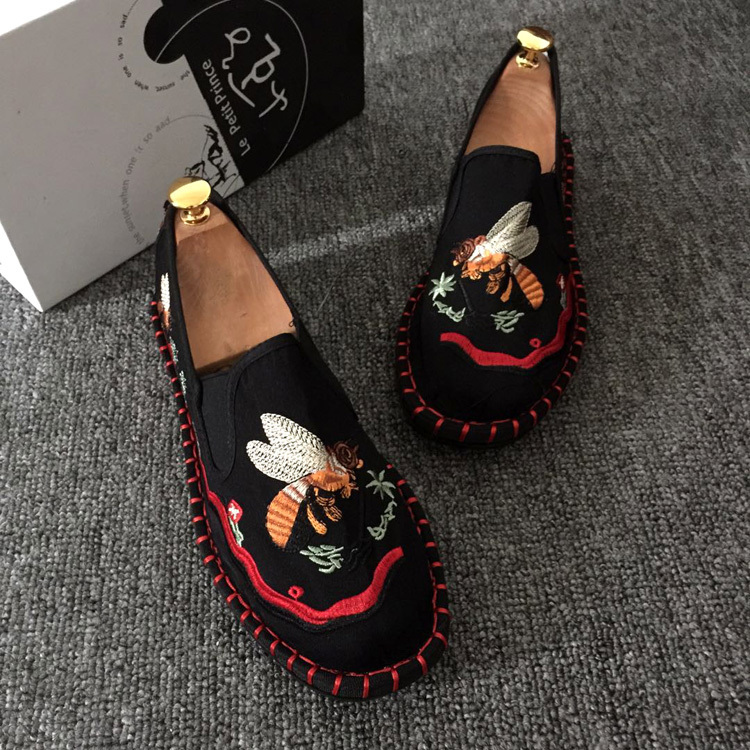 Safety Shoes Embroidered Mens Casual Loafers Summer Fashion Slip on Male Canvas Lightweight Breathable Flat 220831