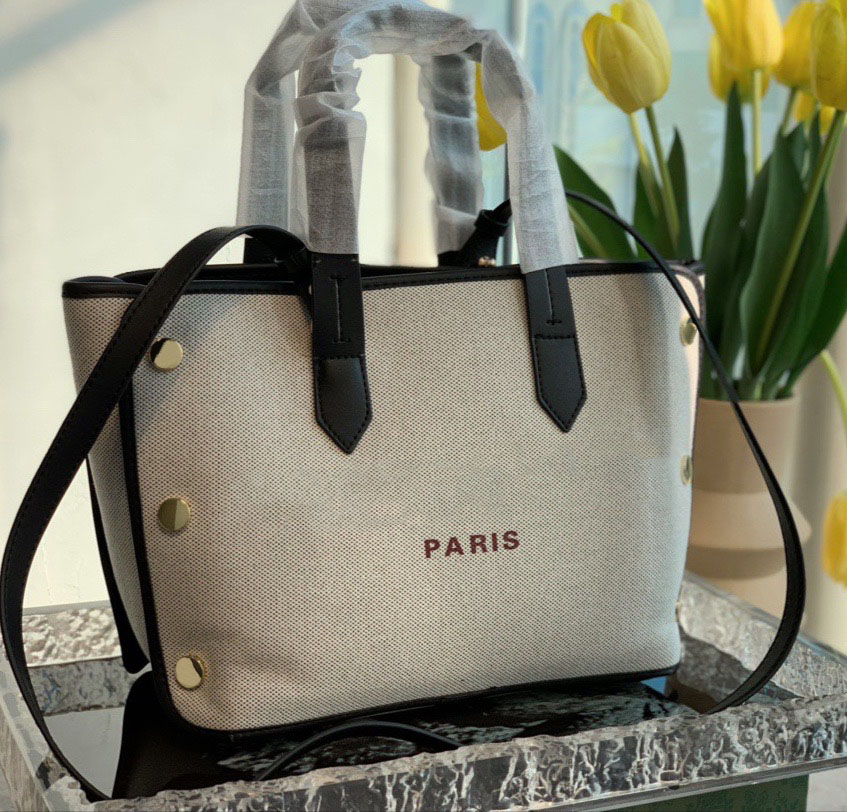 Luxurys Designers Bags Handbag Women Shopping Bag Large Totes Canvas Shoulder Bagss Original Quality embroidery totes, Coloer choose
Luxurys Designers Bags Handbag Women Shopping Bag Large Totes Canvas Shoulder Bagss Original Quality embroidery totes, Coloer choose