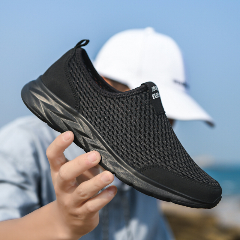 Safety Shoes Men Casual Breathable Outdoor Mesh Light Sneakers Male Fashion Comfortable Footwear 220831