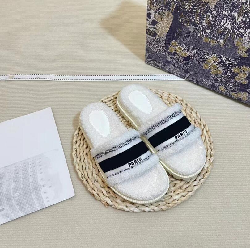 Women Flat Bottom Lamb Wool Slippers Autumn Winter Embroidery Sheepskin Lining Slipper Designer New Style Fur Fluffy Warmth Indoor Designer Flip Flop, Not for individual sale
Women Flat Bottom Lamb Wool Slippers Autumn Winter Embroidery Sheepskin Lining Slipper Designer New Style Fur Fluffy Warmth Indoor Designer Flip Flop, Not for individual sale