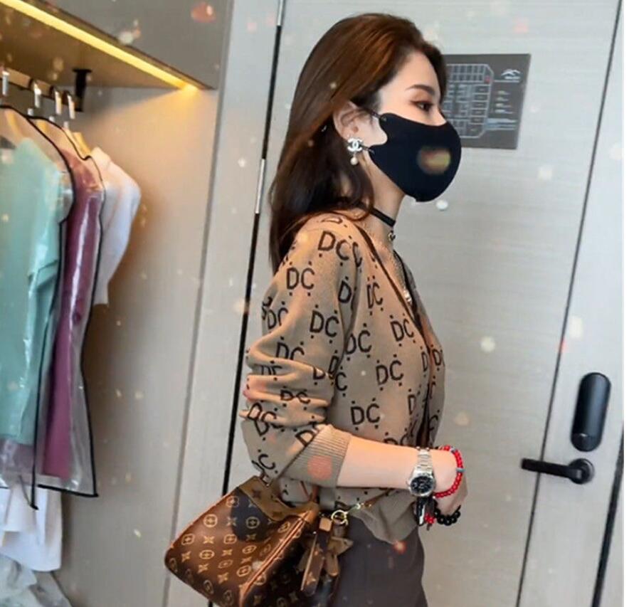Women Sweater New Wool Knitted Cardigan Ladies Sweater Fashion V-Neck Loose Long-Sleeved Korean Style Top, Khaki
Women Sweater New Wool Knitted Cardigan Ladies Sweater Fashion V-Neck Loose Long-Sleeved Korean Style Top, Khaki