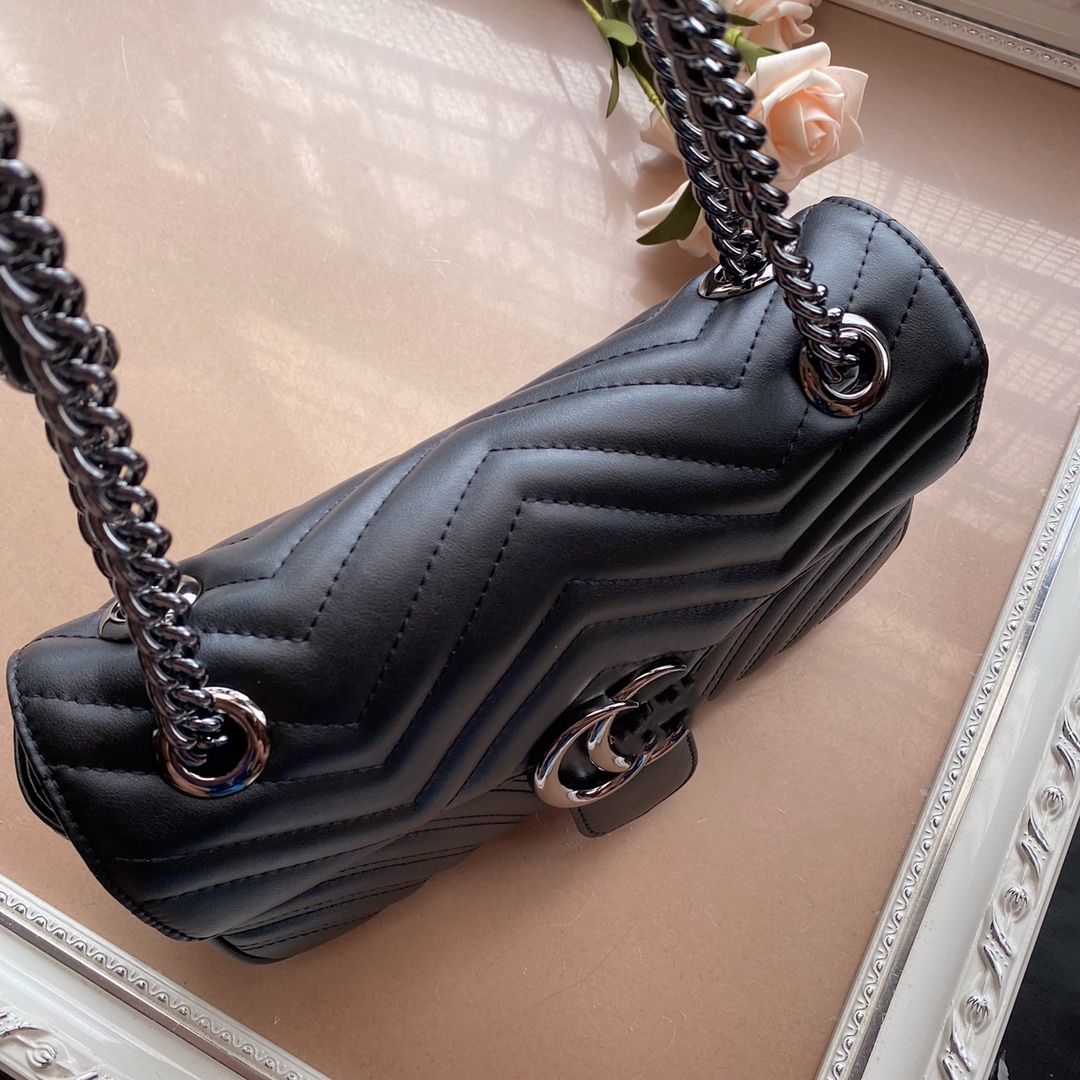 Womens mini Shoulder bag chain backpack handbag fashion wave pattern leather bag medium and large size 26cm luxury quality with box