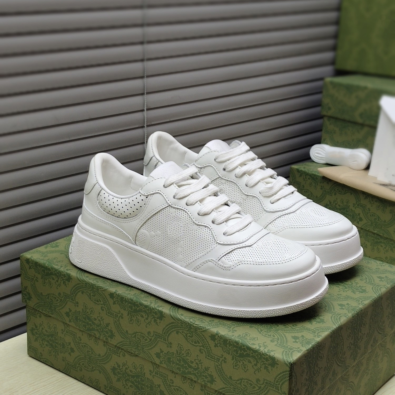 Paris Designer Outdoor Cycling Footwear Shoes GGity Sneakers Fashion Men Women Trainer, With logo
Paris Designer Outdoor Cycling Footwear Shoes GGity Sneakers Fashion Men Women Trainer, With logo