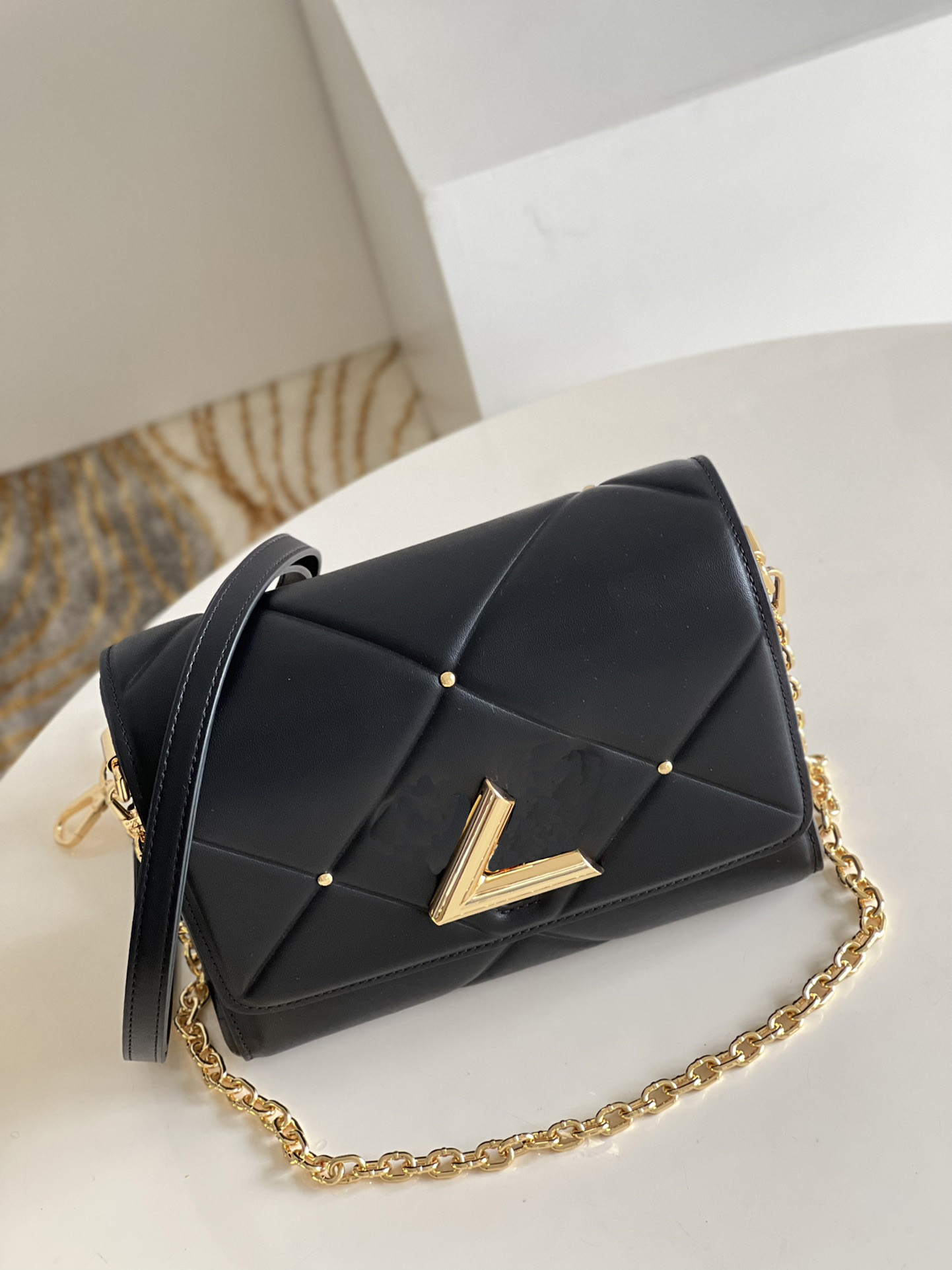 Designer Handbag Epsom Women designer bags Real tote bag Leather Handbags With Strap Shoulder Messenger Lady Luxury Portable 001
Designer Handbag Epsom Women designer bags Real tote bag Leather Handbags With Strap Shoulder Messenger Lady Luxury Portable 001