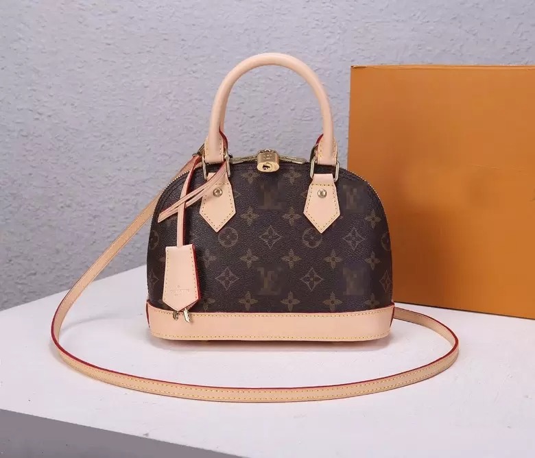 Top Quality ALMA BB PM Shell Bag Women Leather Handbags Flower Embossed Shoulder Bag With Lock Designer handbag Crossbody Purse Tote 25cm, Have logo
Top Quality ALMA BB PM Shell Bag Women Leather Handbags Flower Embossed Shoulder Bag With Lock Designer handbag Crossbody Purse Tote 25cm, Have logo