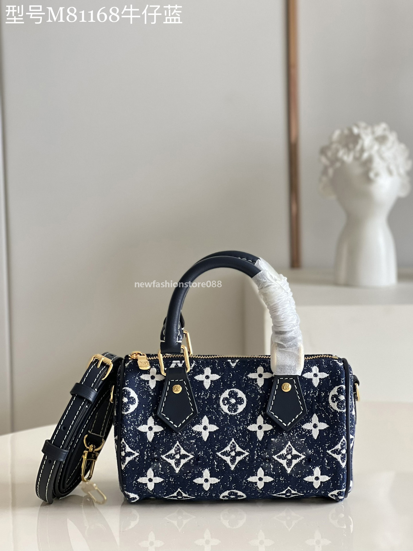 fashion Nylon woman luxurys men designers bags lady crossbody tote Hobo Shoulder Purses Handbags Bag wallet 2 piece set 007
fashion Nylon woman luxurys men designers bags lady crossbody tote Hobo Shoulder Purses Handbags Bag wallet 2 piece set 007