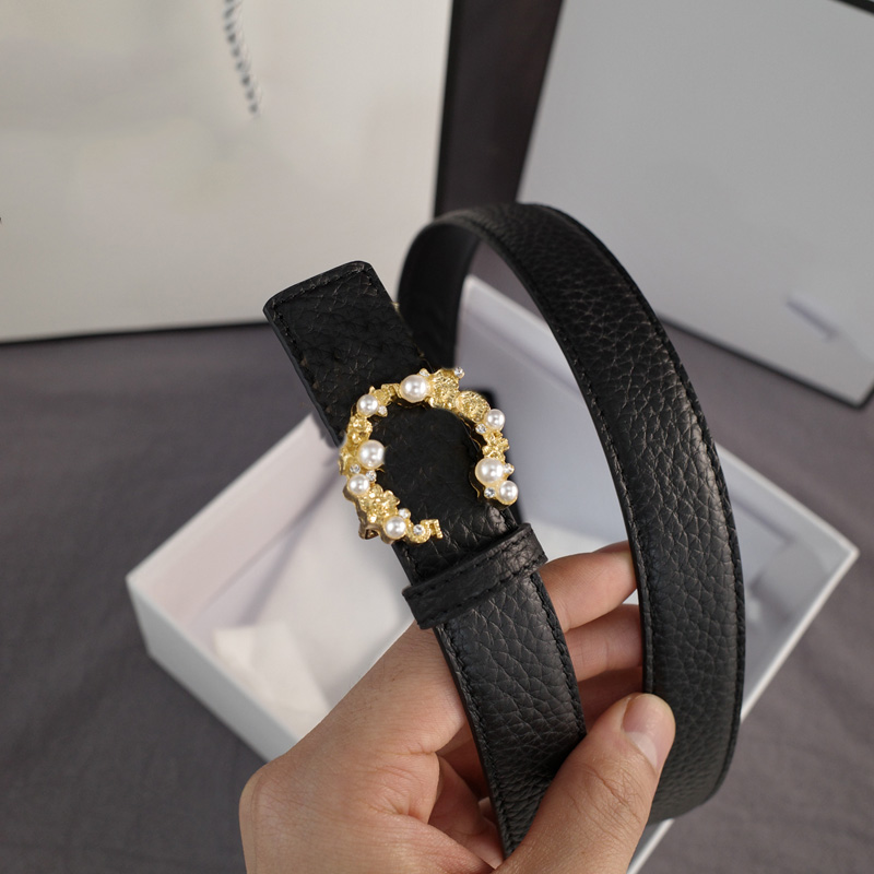 Women Designers Belts Classic Fashion Luxury Belt Pearl Gold Waistband Womens Metal Buckle Leather Winter Width 2.4cm 2022, No box
Women Designers Belts Classic Fashion Luxury Belt Pearl Gold Waistband Womens Metal Buckle Leather Winter Width 2.4cm 2022, No box