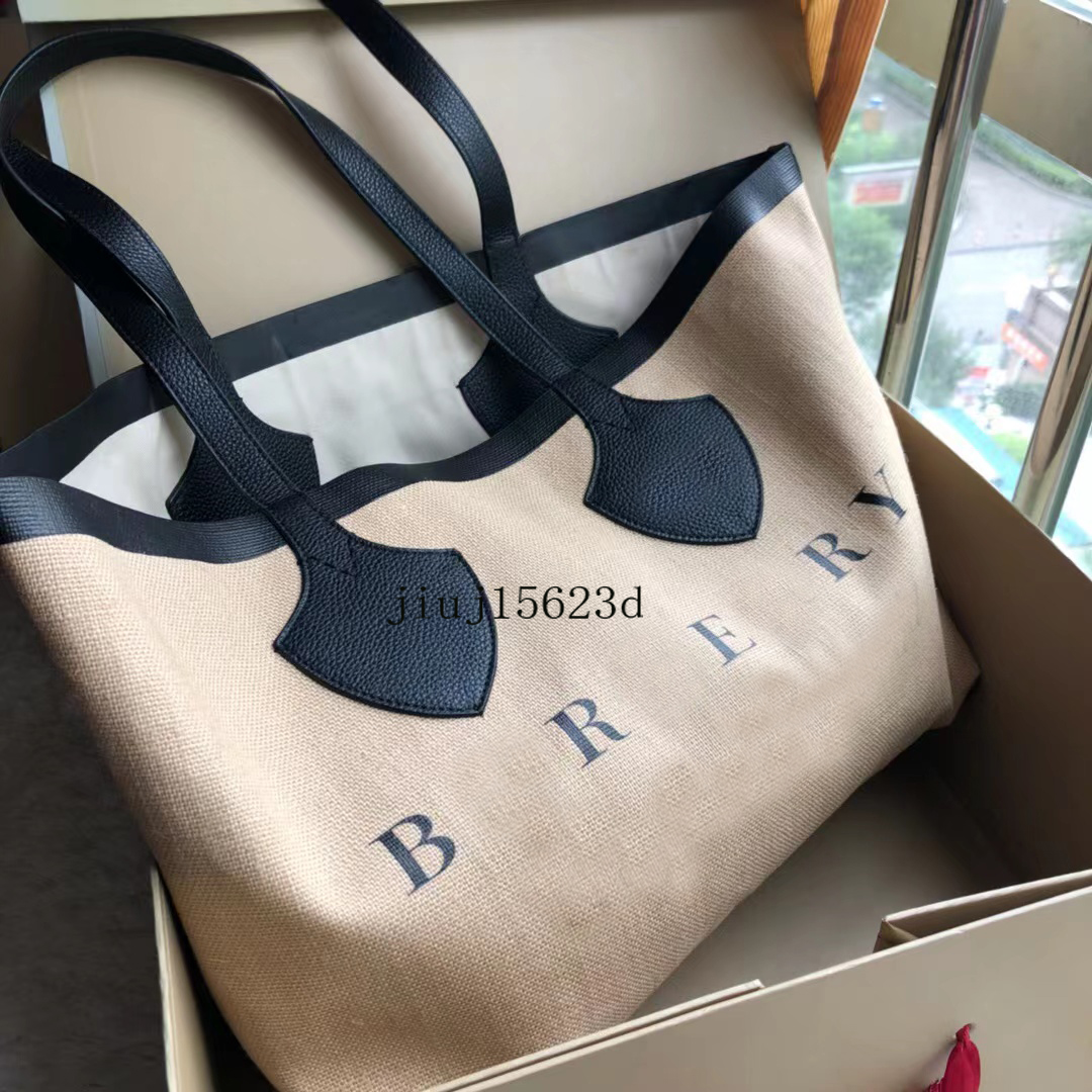 Classic Shopping Bag Flower Shoulder Tote Print Designer Handbags Women Leather Clutch Presbyopic Purse With Wallet Shopper Evening Bags, Khaki
Classic Shopping Bag Flower Shoulder Tote Print Designer Handbags Women Leather Clutch Presbyopic Purse With Wallet Shopper Evening Bags, Khaki