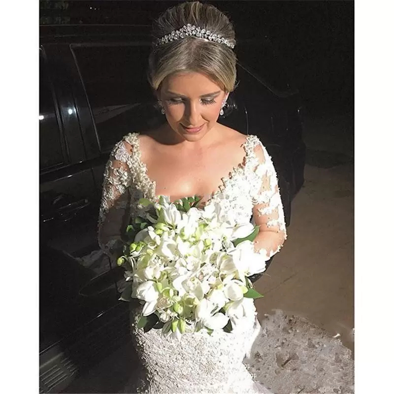 Vintage Long Sleeve Lace Mermaid Wedding Dresses 2022 Ivory Appliques With Champagne Lining Pearls Beaded V-Neck Chapel Bridal Gowns