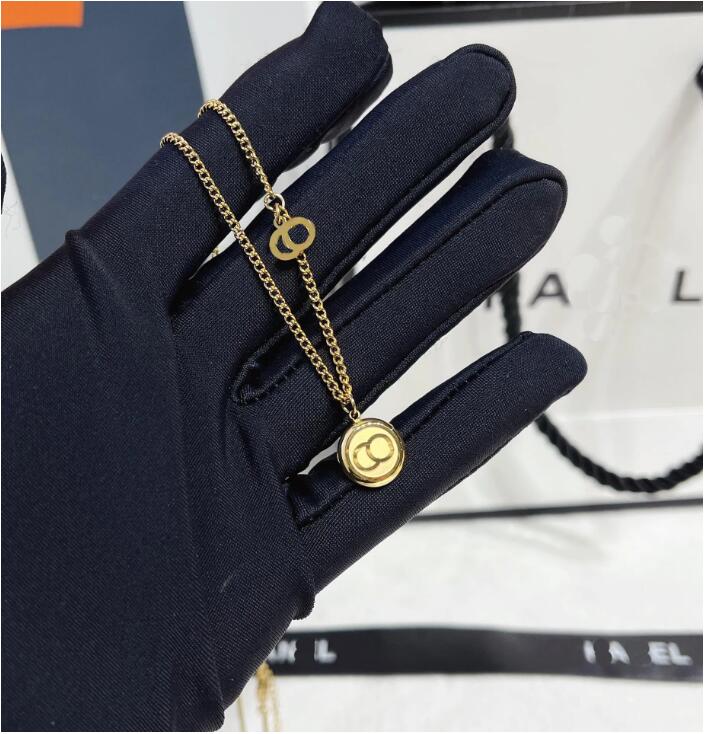 Popular Exquisite Design Necklace 18k Gold Plated Necklaces Luxury Brand Jewelry Long Chain High End Style Design Accessories Romantic Girl Gift X430
Popular Exquisite Design Necklace 18k Gold Plated Necklaces Luxury Brand Jewelry Long Chain High End Style Design Accessories Romantic Girl Gift X430