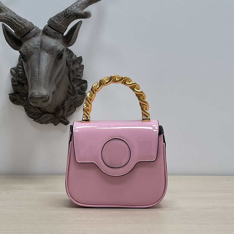 Flap Mini Bag Card Holder Chain Bags Patent Leather Women Handbags Top Quality Wallets Purse Genuine Leathers Clutch Bags Head Of Metal Queen Magnetic Buckle Pouch, Not sold separately
Flap Mini Bag Card Holder Chain Bags Patent Leather Women Handbags Top Quality Wallets Purse Genuine Leathers Clutch Bags Head Of Metal Queen Magnetic Buckle Pouch, Not sold separately