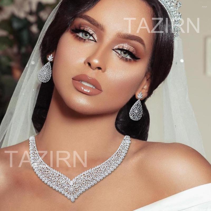 Necklace Earrings Set Romantic Cubic Zirconia Jewelry 2022 Est Big Bracelet Ring Wedding Dress Ornaments Gifts For Women, Picture shown
Necklace Earrings Set Romantic Cubic Zirconia Jewelry 2022 Est Big Bracelet Ring Wedding Dress Ornaments Gifts For Women, Picture shown