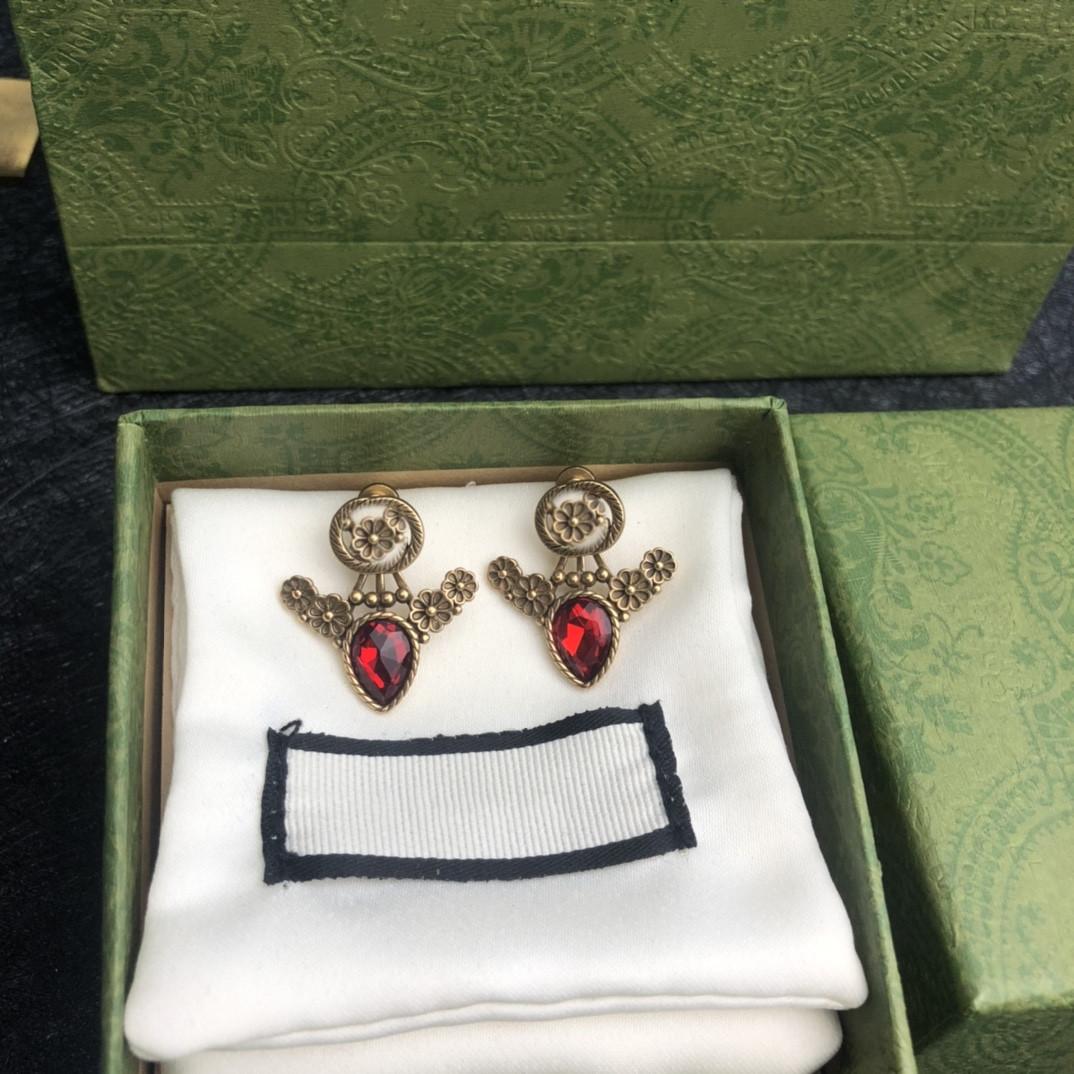 Designer new fashion letter pendant earrings female brand designer pearl earrings female G earrings Youpin
Designer new fashion letter pendant earrings female brand designer pearl earrings female G earrings Youpin
