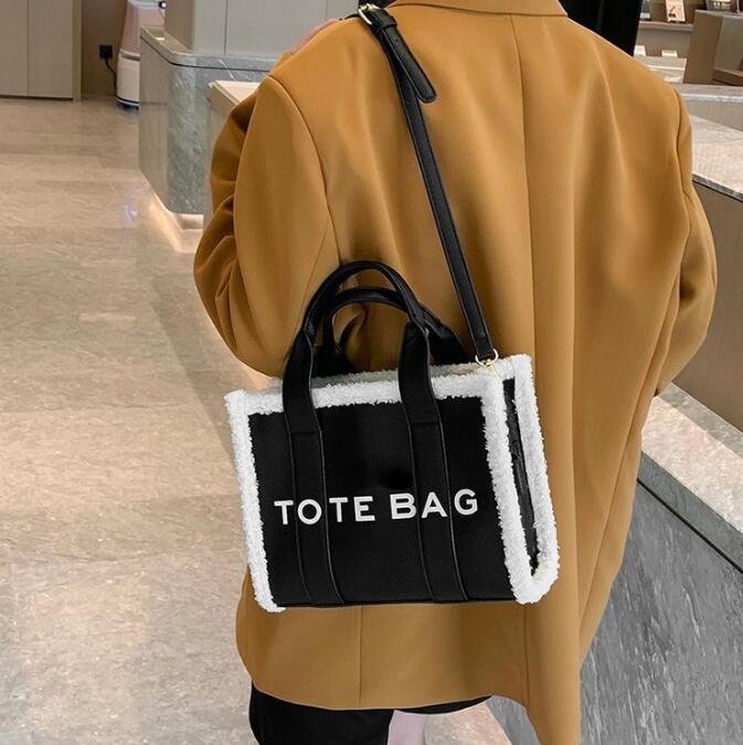 2022 Marc the tote Bag Totes Bag Women designer bags Fashion all-match Shopper Shoulder leather Handbags D002
2022 Marc the tote Bag Totes Bag Women designer bags Fashion all-match Shopper Shoulder leather Handbags D002