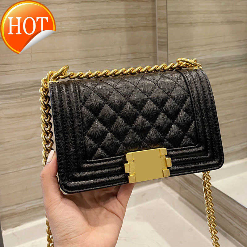 Women's Luxury Designers Shoulder Bags Tote New Fashion Clamshell Small Square Bag Rhomboid Texture Leather Gold Chain Shoulders Crossbody Bag Factory Direct Sales, Yellow
Women's Luxury Designers Shoulder Bags Tote New Fashion Clamshell Small Square Bag Rhomboid Texture Leather Gold Chain Shoulders Crossbody Bag Factory Direct Sales, Yellow