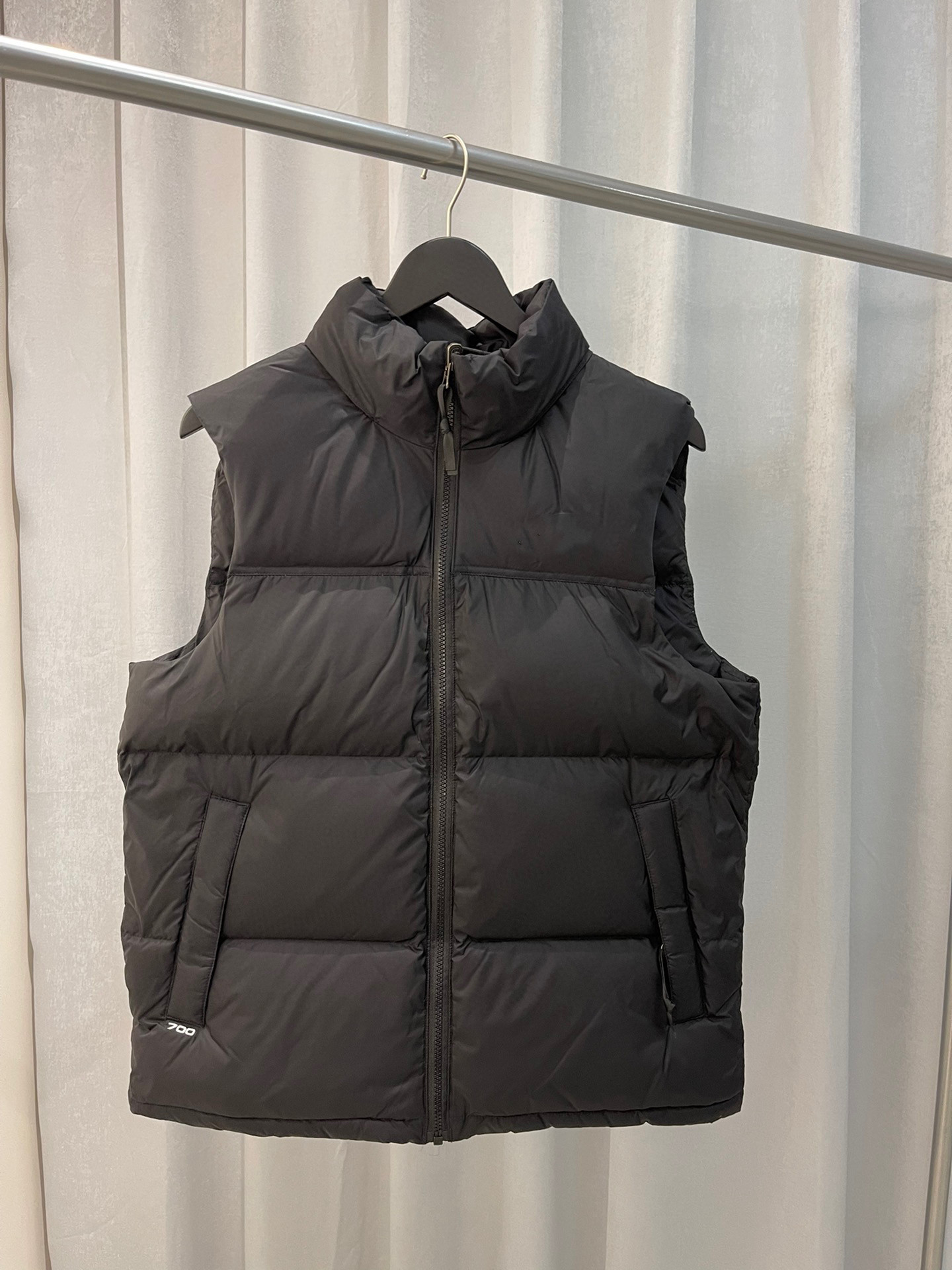 Mens Jackets vest Fashion Parkas Down Coat sleeveless Jacket Casual Windbreaker Warm Top Zipper Thick Outwear Coat, Shipping fee
Mens Jackets vest Fashion Parkas Down Coat sleeveless Jacket Casual Windbreaker Warm Top Zipper Thick Outwear Coat, Shipping fee